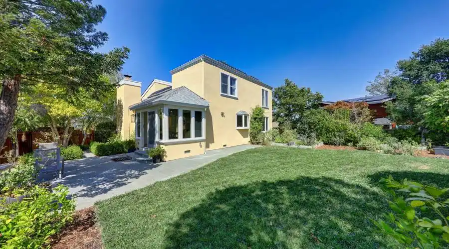 59 Meadowood Dr, Larkspur, California 94939, United States, 4 Bedrooms Bedrooms, ,2.5 BathroomsBathrooms,Residential,For Sale,59 Meadowood Dr,1147592