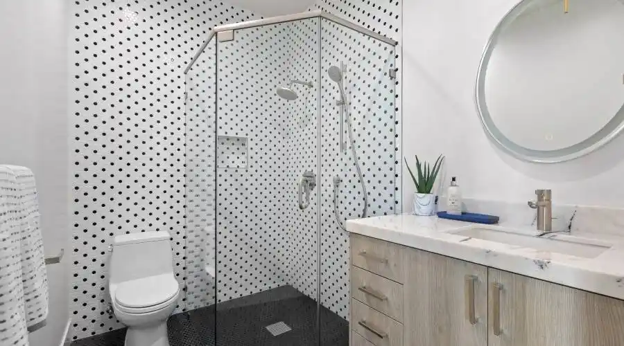 2311 Vasanta Way, Los Angeles, California, 90068, United States, 4 Bedrooms Bedrooms, ,6 BathroomsBathrooms,Residential,For Sale,Vasanta Way,1177773