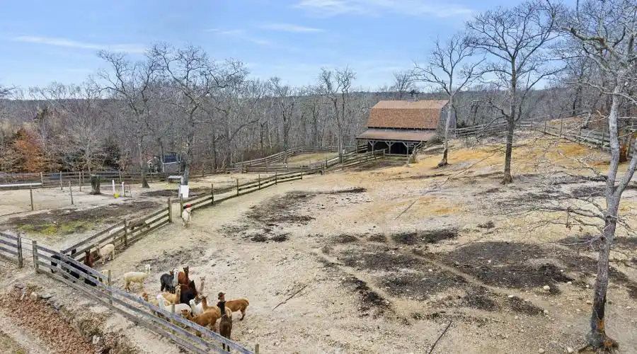 67 Hidden Village Rd, West Tisbury, Massachusetts, United States, 7 Bedrooms Bedrooms, ,5.5 BathroomsBathrooms,Residential,For Sale,67 Hidden Village Rd,1244725