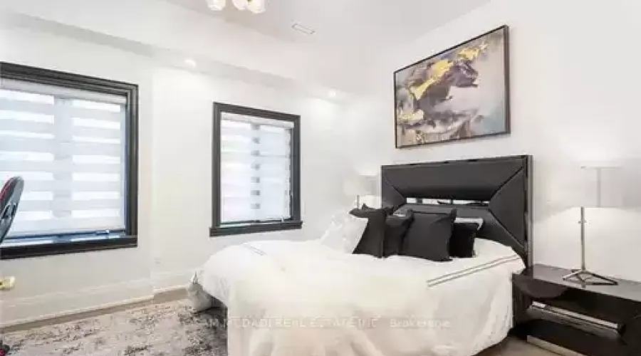 1540 Mississauga Rd, Mississauga, Ontario, L5H 2K1, Canada, 5 Bedrooms Bedrooms, ,6 BathroomsBathrooms,Residential,For Sale,1540 Mississauga Rd,1401519