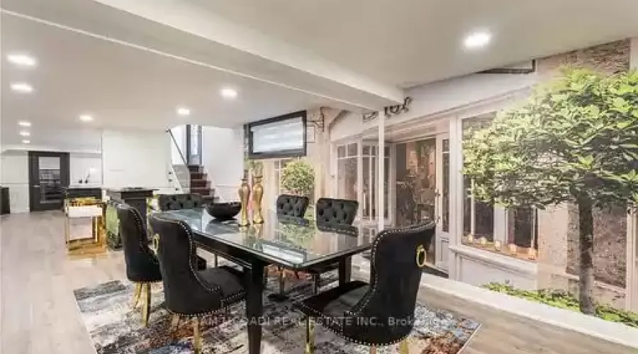 1540 Mississauga Rd, Mississauga, Ontario, L5H 2K1, Canada, 5 Bedrooms Bedrooms, ,6 BathroomsBathrooms,Residential,For Sale,1540 Mississauga Rd,1401519