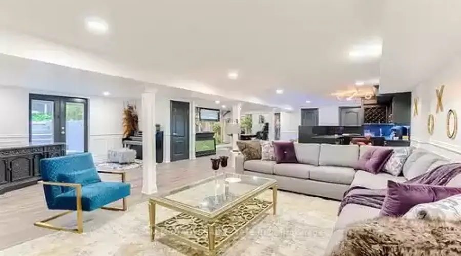 1540 Mississauga Rd, Mississauga, Ontario, L5H 2K1, Canada, 5 Bedrooms Bedrooms, ,6 BathroomsBathrooms,Residential,For Sale,1540 Mississauga Rd,1401519