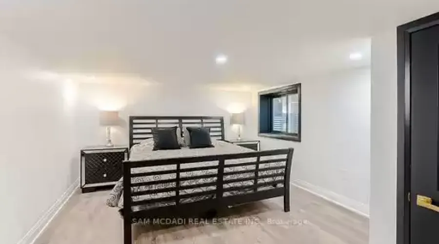 1540 Mississauga Rd, Mississauga, Ontario, L5H 2K1, Canada, 5 Bedrooms Bedrooms, ,6 BathroomsBathrooms,Residential,For Sale,1540 Mississauga Rd,1401519