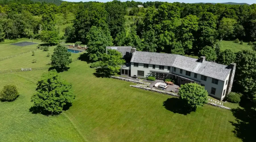11-17 Valley Road, Lakeville, Connecticut, 06068, United States, 5 Bedrooms Bedrooms, 12 Rooms Rooms,7 BathroomsBathrooms,Residential,For Sale,Valley,1546607