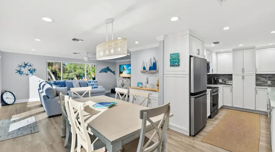 1825 Middle Gulf Drive, Sanibel, Florida, 33957, United States, 3 Bedrooms Bedrooms, 11 Rooms Rooms,2 BathroomsBathrooms,Residential,For Sale,Middle Gulf,1692345
