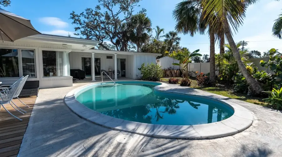 1846 Sandalwood Drive, Sarasota, Florida, 34231, United States, 3 Bedrooms Bedrooms, 6 Rooms Rooms,2 BathroomsBathrooms,Residential,For Sale,Sandalwood,1705961