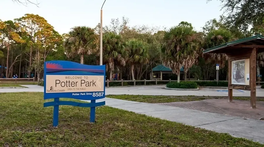 1846 Sandalwood Drive, Sarasota, Florida, 34231, United States, 3 Bedrooms Bedrooms, 6 Rooms Rooms,2 BathroomsBathrooms,Residential,For Sale,Sandalwood,1705961
