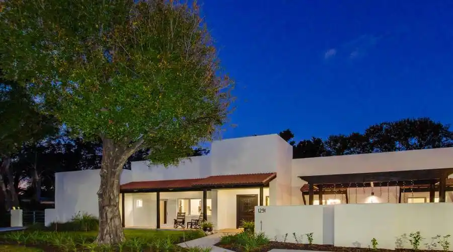 1291 Caloosa Drive,Fort Myers,Florida 33901,United States,4 Bedrooms Bedrooms,15 Rooms Rooms,5 BathroomsBathrooms,Residential,Caloosa,168577