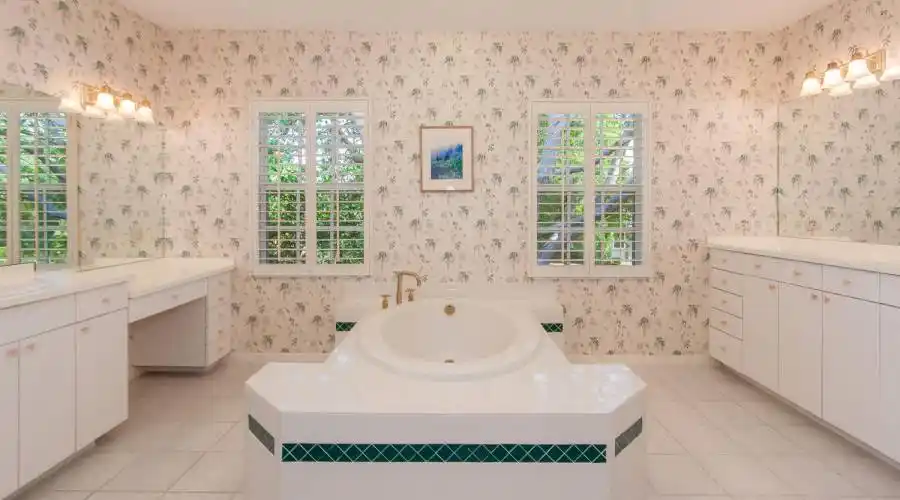 1370 Gasparilla Drive,Fort Myers,Florida 33901,United States,4 Bedrooms Bedrooms,11 Rooms Rooms,4 BathroomsBathrooms,Residential,Gasparilla ,168579