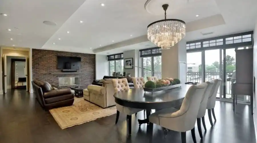 205 Lakeshore Rd West #308,Oakville,L6K 0H8,Canada,3 Bedrooms Bedrooms,5 Rooms Rooms,2 BathroomsBathrooms,Condo,Lakeshore Rd West #308,170974