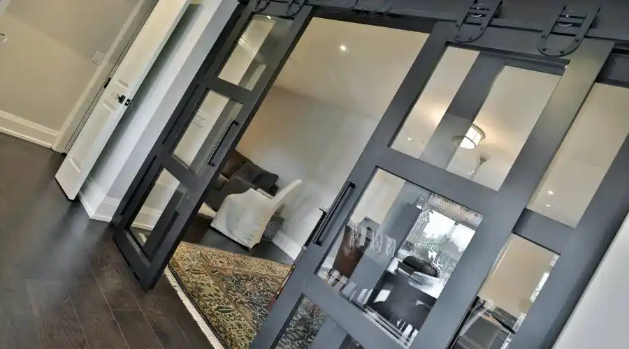 205 Lakeshore Rd West #308,Oakville,L6K 0H8,Canada,3 Bedrooms Bedrooms,5 Rooms Rooms,2 BathroomsBathrooms,Condo,Lakeshore Rd West #308,170974