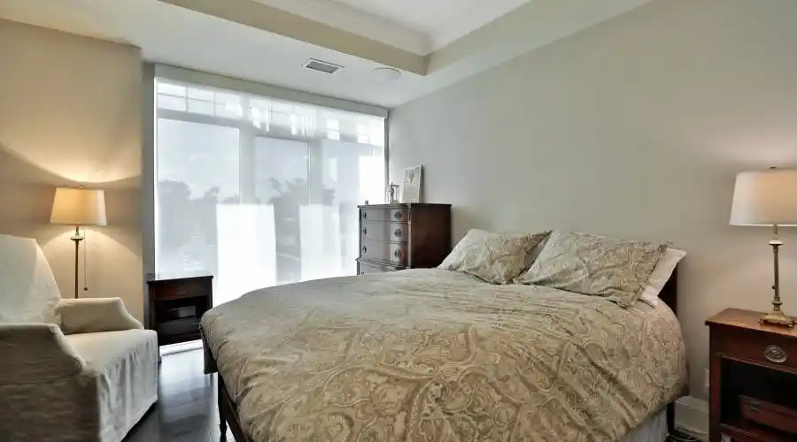 205 Lakeshore Rd West #308,Oakville,L6K 0H8,Canada,3 Bedrooms Bedrooms,5 Rooms Rooms,2 BathroomsBathrooms,Condo,Lakeshore Rd West #308,170974
