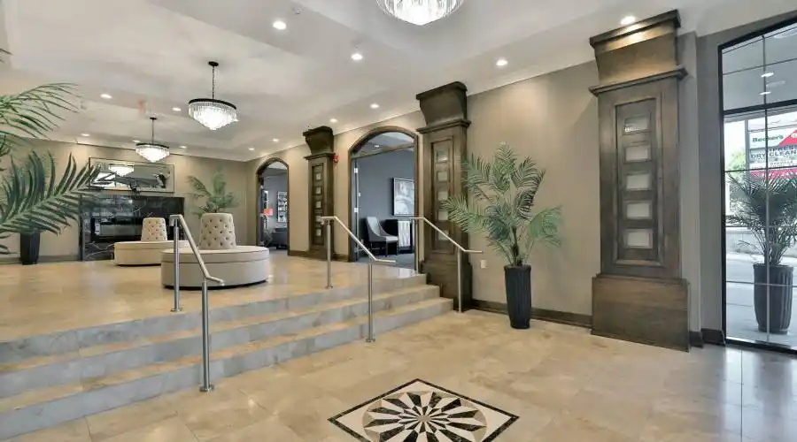 205 Lakeshore Rd West #308,Oakville,L6K 0H8,Canada,3 Bedrooms Bedrooms,5 Rooms Rooms,2 BathroomsBathrooms,Condo,Lakeshore Rd West #308,170974