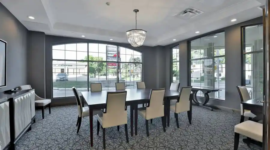 205 Lakeshore Rd West #308,Oakville,L6K 0H8,Canada,3 Bedrooms Bedrooms,5 Rooms Rooms,2 BathroomsBathrooms,Condo,Lakeshore Rd West #308,170974
