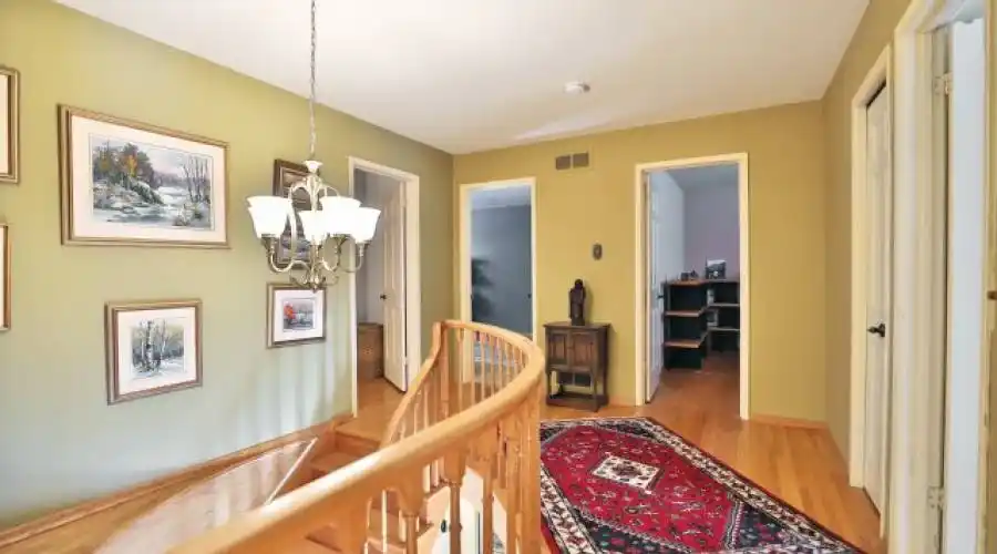 Upper Level Landing