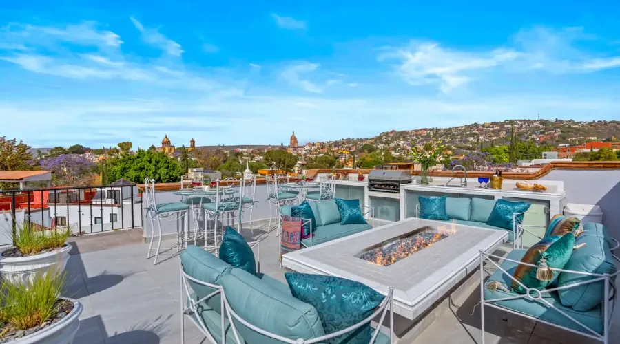 San Miguel de Allende, 37700, Mexico, 4 Bedrooms Bedrooms, ,5 BathroomsBathrooms,Residential,For Sale,San Miguel de Allende,1753991