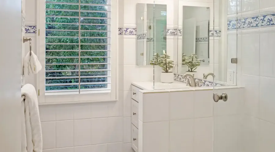 1 North Point Circle, Belvedere Tiburon, California, 94920, United States, 4 Bedrooms Bedrooms, ,3.5 BathroomsBathrooms,Residential,For Sale,1 North Point Circle,1755310