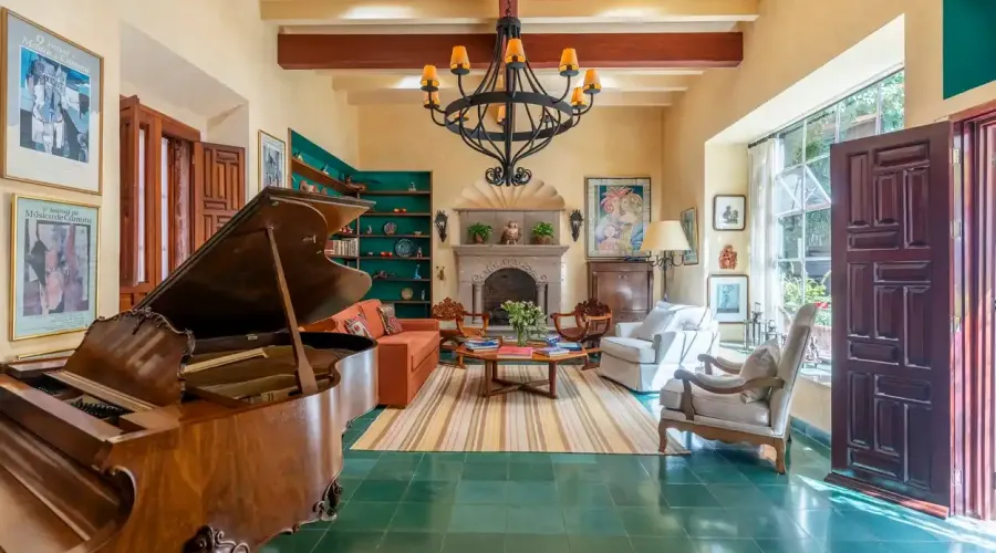 San Miguel de Allende, Mexico, 3 Bedrooms Bedrooms, ,3 BathroomsBathrooms,Residential,For Sale,1768978