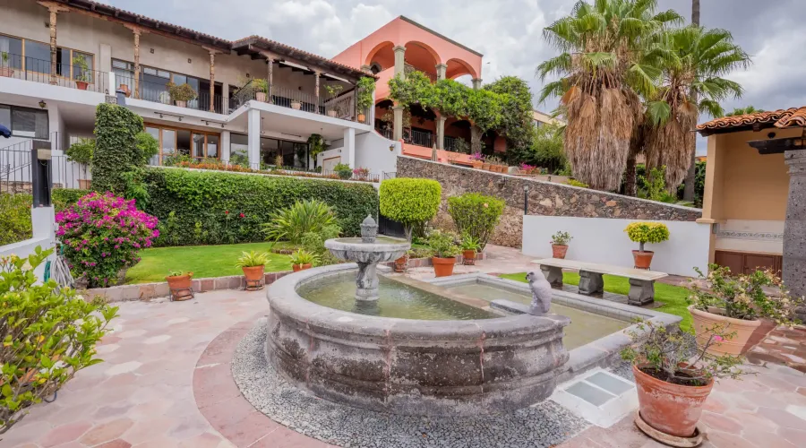 San Miguel de Allende, Mexico, 9 Bedrooms Bedrooms, ,8 BathroomsBathrooms,Residential,For Sale,1768979