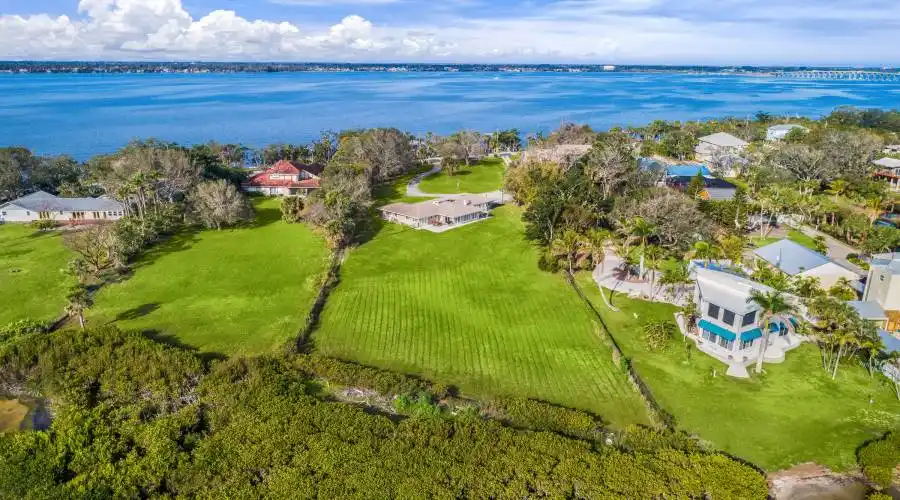 9100 S Tropical Trail,Merritt Island,Florida 32952,United States,4 Bedrooms Bedrooms,10 Rooms Rooms,2 BathroomsBathrooms,Residential,S Tropical Trail,173632