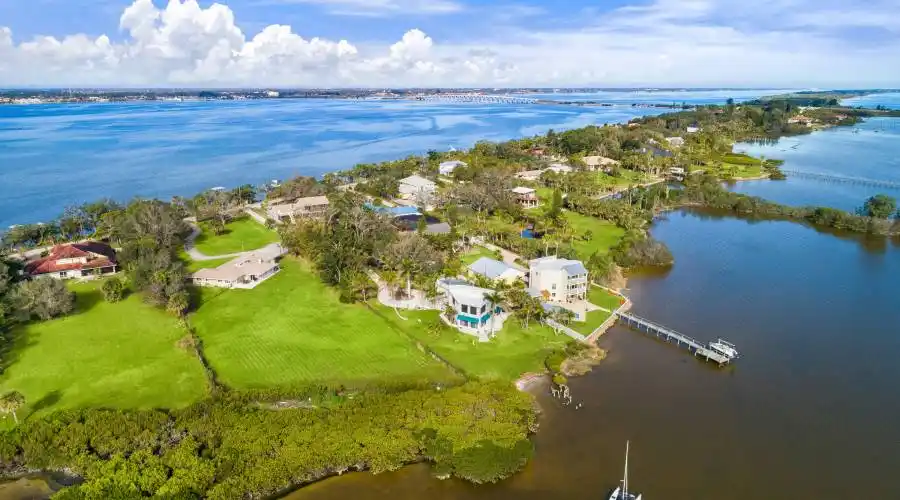 9100 S Tropical Trail,Merritt Island,Florida 32952,United States,4 Bedrooms Bedrooms,10 Rooms Rooms,2 BathroomsBathrooms,Residential,S Tropical Trail,173632
