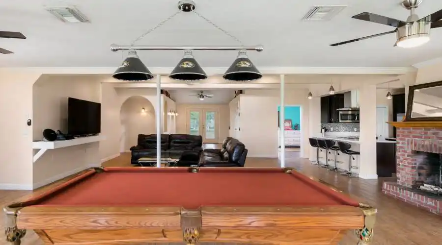 9100 S Tropical Trail,Merritt Island,Florida 32952,United States,4 Bedrooms Bedrooms,10 Rooms Rooms,2 BathroomsBathrooms,Residential,S Tropical Trail,173632