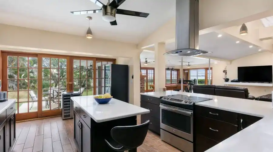 9100 S Tropical Trail,Merritt Island,Florida 32952,United States,4 Bedrooms Bedrooms,10 Rooms Rooms,2 BathroomsBathrooms,Residential,S Tropical Trail,173632