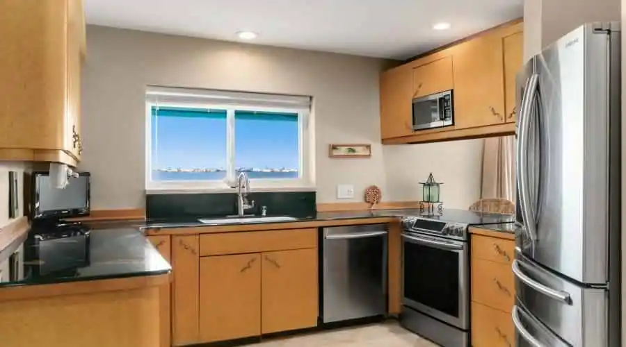 9094 S Tropical Trail,Merritt Island,Florida 32952,United States,3 Bedrooms Bedrooms,11 Rooms Rooms,2 BathroomsBathrooms,Residential,S Tropical Trail,173850