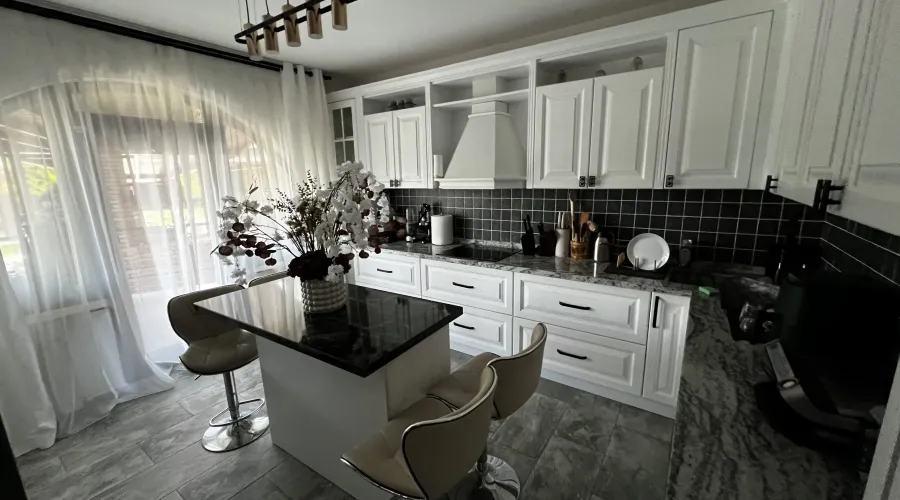 Strada Liviu Popovici 12 Bran, Comuna Bran, Romania, 5 Bedrooms Bedrooms, ,7 BathroomsBathrooms,Residential,For Sale,Strada Liviu Popovici 12 Bran,1820853