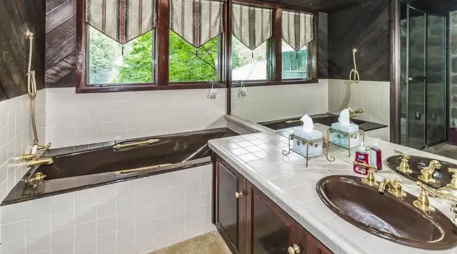 2315 Headrick Lead,Sevierville,Tennessee 37862,United States,6 Bedrooms Bedrooms,30 Rooms Rooms,8 BathroomsBathrooms,Residential,Headrick Lead ,4,184147