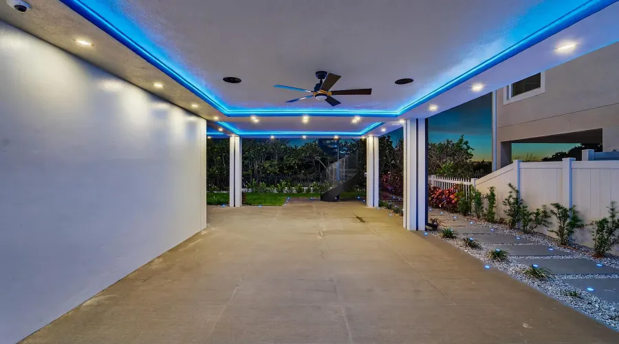 9600 W GULF BOULEVARD, TREASURE ISLAND, Florida, 33706, United States, 5 Bedrooms Bedrooms, 12 Rooms Rooms,5 BathroomsBathrooms,Residential,For Sale,The House of Lights,W GULF BOULEVARD,4,1893281