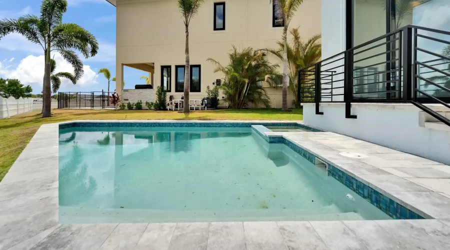 6520 SIMONE SHORES CIR, Apollo Beach, Florida, 33572, United States, 5 Bedrooms Bedrooms, 8 Rooms Rooms,3 BathroomsBathrooms,Residential,For Sale,SIMONE SHORES CIR,2,1898248