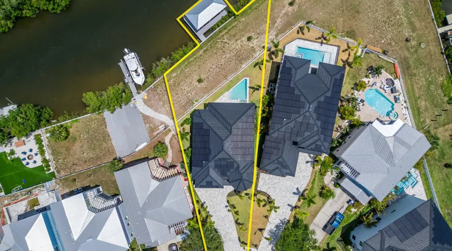 6520 SIMONE SHORES CIR, Apollo Beach, Florida, 33572, United States, 5 Bedrooms Bedrooms, 8 Rooms Rooms,3 BathroomsBathrooms,Residential,For Sale,SIMONE SHORES CIR,2,1898248
