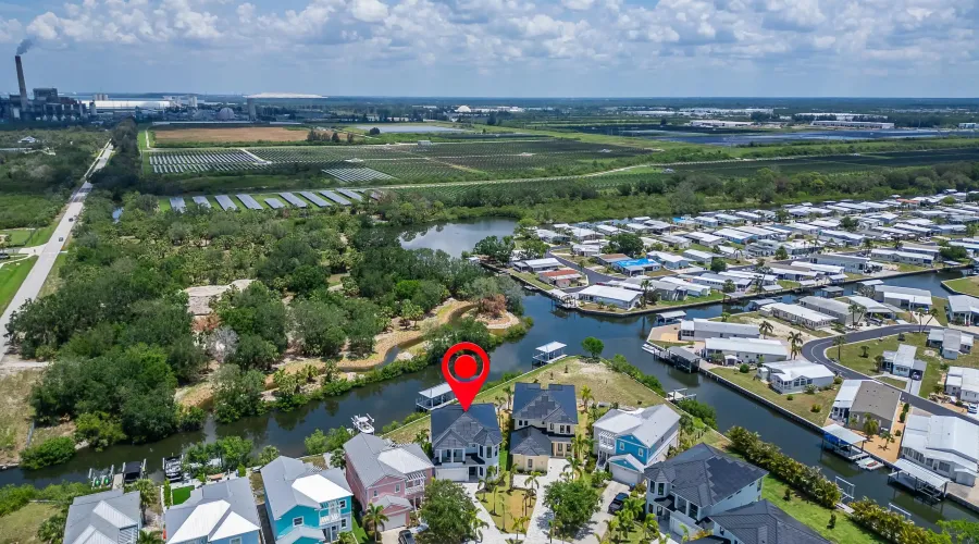 6520 SIMONE SHORES CIR, Apollo Beach, Florida, 33572, United States, 5 Bedrooms Bedrooms, 8 Rooms Rooms,3 BathroomsBathrooms,Residential,For Sale,SIMONE SHORES CIR,2,1898248