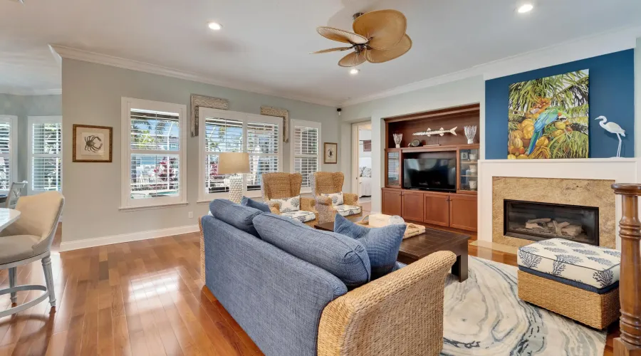 5616 SEAGRASS PLACE, Apollo Beach, Florida, 33572, United States, 4 Bedrooms Bedrooms, 10 Rooms Rooms,4 BathroomsBathrooms,Waterfront,For Sale,SEAGRASS PLACE,1899263