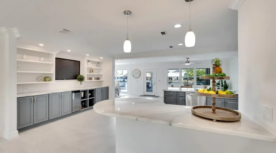 805 LEISEY CIRCLE, Ruskin, Florida, 33570, United States, 3 Bedrooms Bedrooms, 7 Rooms Rooms,2 BathroomsBathrooms,Waterfront,For Sale,LEISEY CIRCLE,1900504