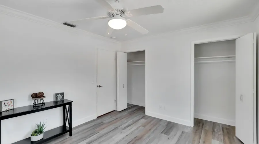 805 LEISEY CIRCLE, Ruskin, Florida, 33570, United States, 3 Bedrooms Bedrooms, 7 Rooms Rooms,2 BathroomsBathrooms,Waterfront,For Sale,LEISEY CIRCLE,1900504