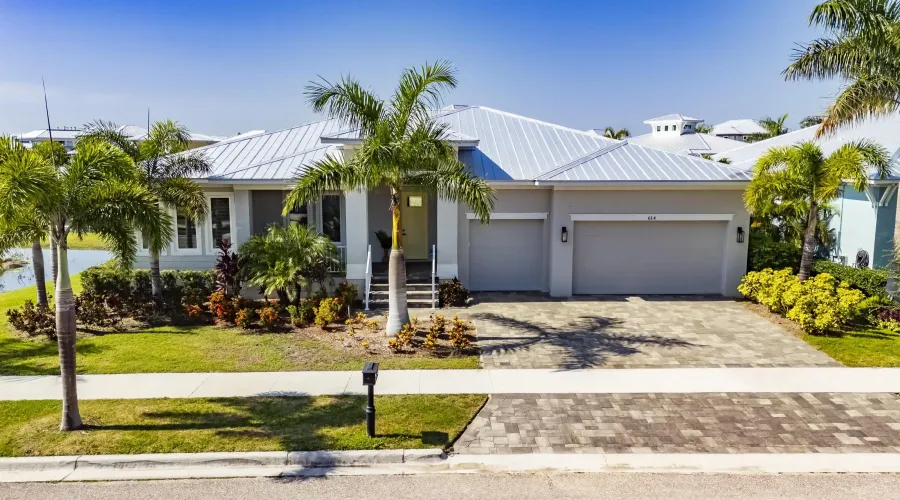 614 Pinckney Dr, Apollo Beach, Florida, 33572, United States, 4 Bedrooms Bedrooms, 7 Rooms Rooms,3 BathroomsBathrooms,Residential,For Sale,Pinckney Dr,1,1902916