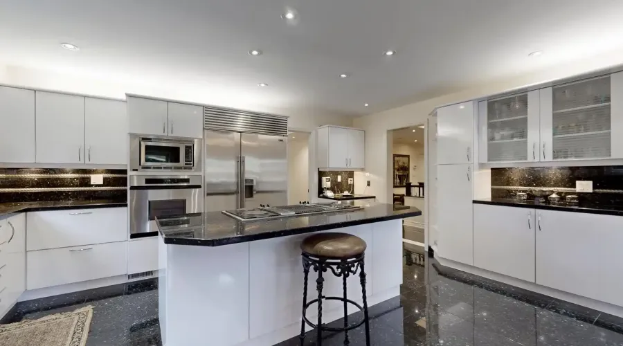 788 Woodland Acres Cres, Vaughan, Ontario, Canada, 4 Bedrooms Bedrooms, 14 Rooms Rooms,5 BathroomsBathrooms,Residential,Residential,Woodland Acres,1902959