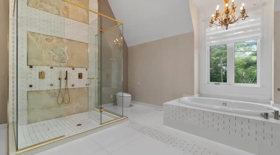 15 Glenview Heights Lane, King, Ontario, L3Y 4V9, Canada, 5 Bedrooms Bedrooms, ,7 BathroomsBathrooms,Residential,For Sale,15 Glenview Heights Lane,1904166