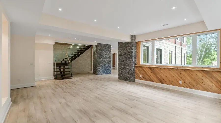15 Glenview Heights Lane, King, Ontario, L3Y 4V9, Canada, 5 Bedrooms Bedrooms, ,7 BathroomsBathrooms,Residential,For Sale,15 Glenview Heights Lane,1904166
