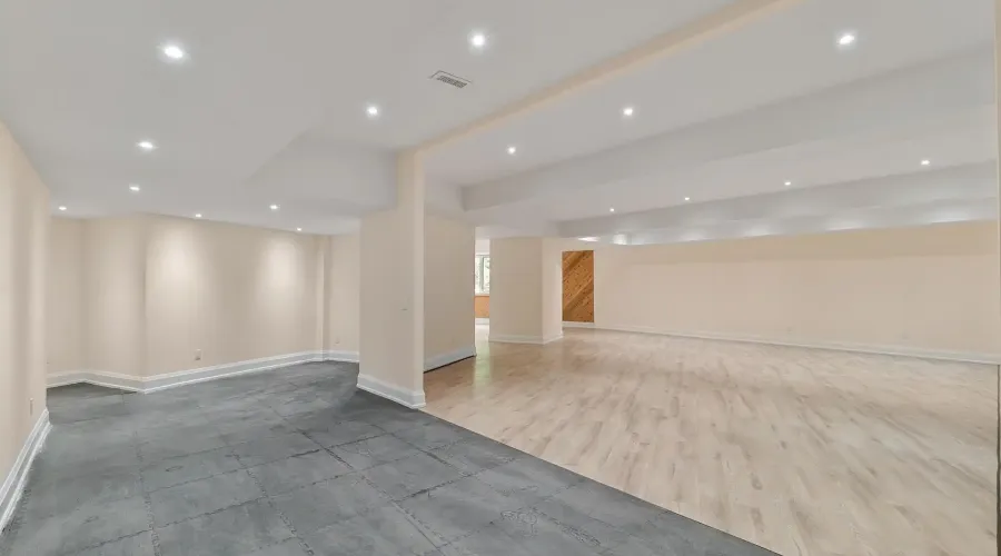 15 Glenview Heights Lane, King, Ontario, L3Y 4V9, Canada, 5 Bedrooms Bedrooms, ,7 BathroomsBathrooms,Residential,For Sale,15 Glenview Heights Lane,1904166