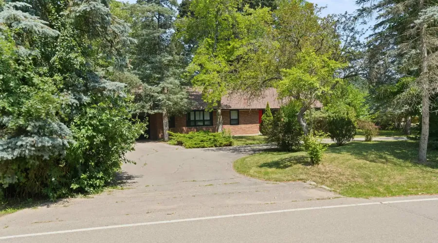 415 Country Club Crescent 415 Country Club Crescent, Mississauga, Ontario, L5J 2P9, Canada, 3 Bedrooms Bedrooms, ,2 BathroomsBathrooms,Residential,For Sale,415 Country Club Crescent,1908176