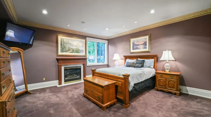 10140 Pineview Trail, Milton, Ontario, L0P 1B0, Canada, 3 Bedrooms Bedrooms, ,8 BathroomsBathrooms,Residential,For Sale,10140 Pineview Trail,1933911