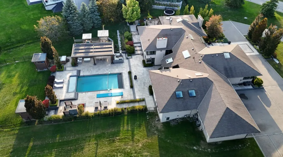 17 Dew Drop Crt, Vaughan, Ontario, L6A 1E9, Canada, 5 Bedrooms Bedrooms, 10 Rooms Rooms,6 BathroomsBathrooms,Residential,For Sale,Dew Drop,1952509