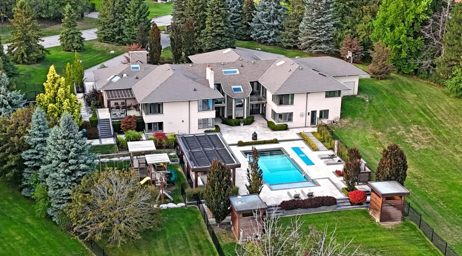 17 Dew Drop Crt, Vaughan, Ontario, L6A 1E9, Canada, 5 Bedrooms Bedrooms, 10 Rooms Rooms,6 BathroomsBathrooms,Residential,For Sale,Dew Drop,1952509