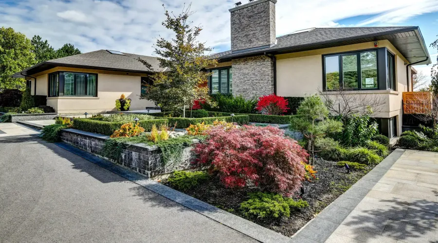 17 Dew Drop Crt, Vaughan, Ontario, L6A 1E9, Canada, 5 Bedrooms Bedrooms, 10 Rooms Rooms,6 BathroomsBathrooms,Residential,For Sale,Dew Drop,1952509