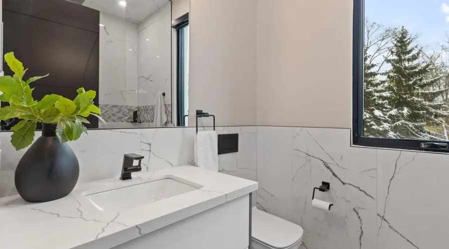 112 Elton Park Road, Oakville, Ontario, L6J 4C1, Canada, 4 Bedrooms Bedrooms, ,8 BathroomsBathrooms,Residential,For Sale,112 Elton Park Road,1990366