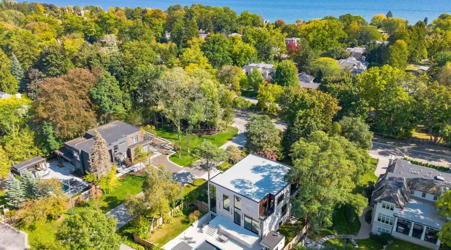 112 Elton Park Road, Oakville, Ontario, L6J 4C1, Canada, 4 Bedrooms Bedrooms, ,8 BathroomsBathrooms,Residential,For Sale,112 Elton Park Road,1990366