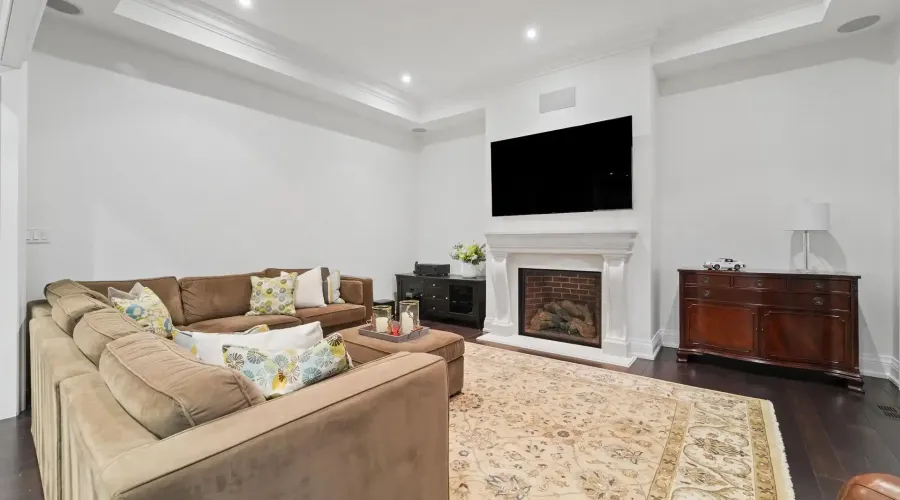 1286 Woodeden Drive, Mississauga, Ontario, L5H 2T6, Canada, 4 Bedrooms Bedrooms, ,7 BathroomsBathrooms,Residential,For Sale,1286 Woodeden Drive,2011222